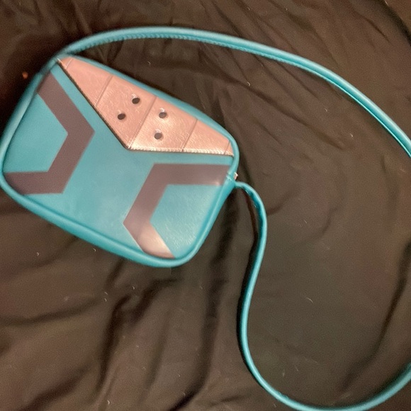 Izuku Midoriya My Hero Academia Hot Topic Bag - Picture 1 of 2